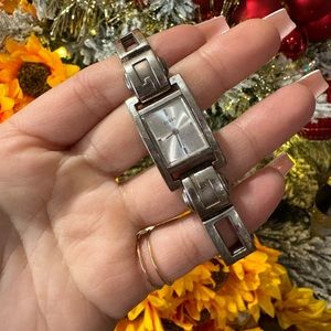 LAST PRICE🍒🤍 GUESS stainless vintage watch ✨